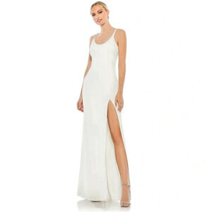 NWOT IEENA MAC DUGGAL White Embellished Sleeveless Evening Dress Size 4 Evening